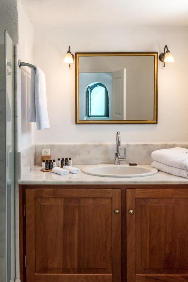 Chelidonia Luxury Suites Oia  Esterno foto